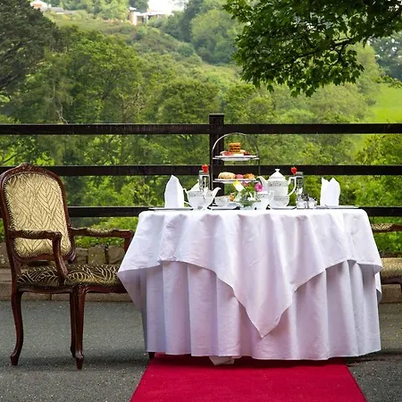 Cork\'S Vienna Woods Hotel & Villas 