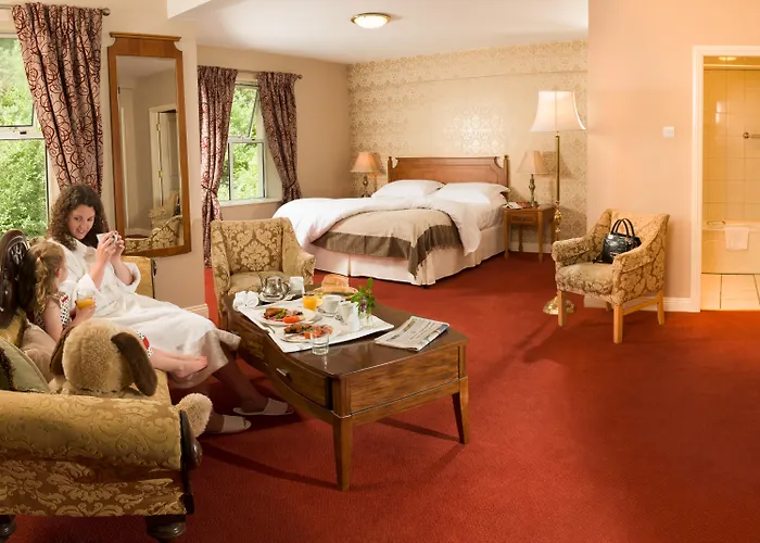 Cork\'S Vienna Woods Hotel & Villas